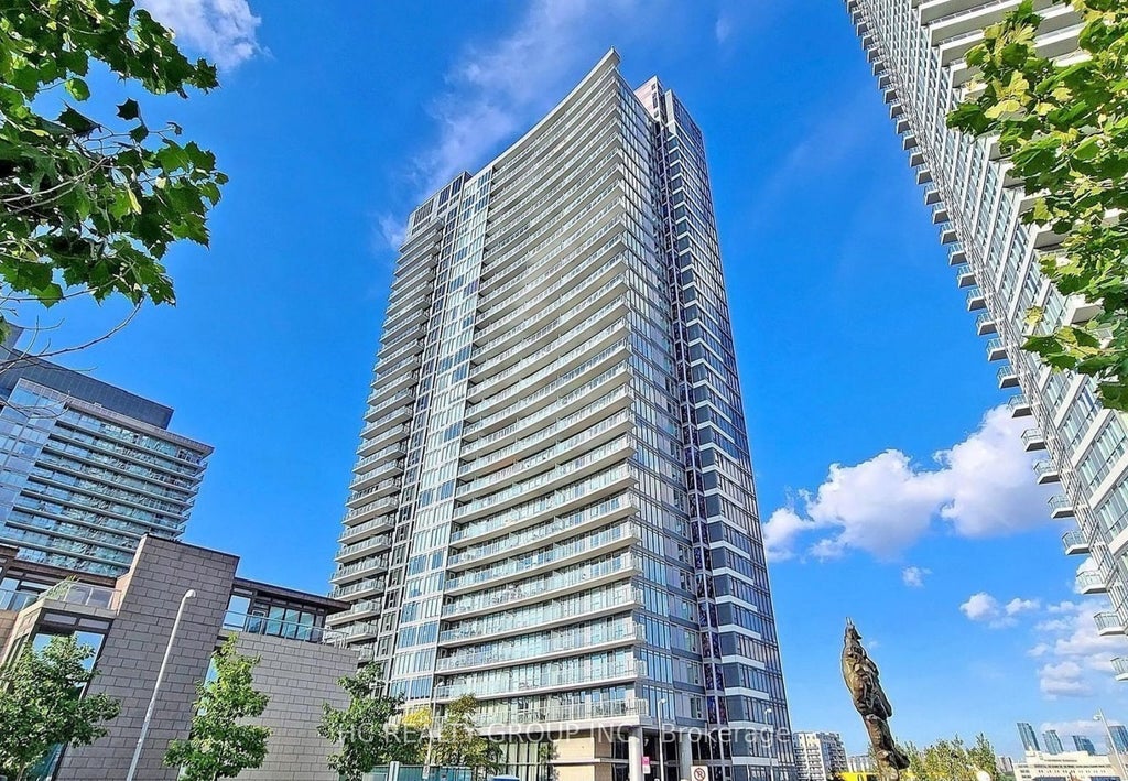 121 Mcmahon Drive 3608, Toronto C15