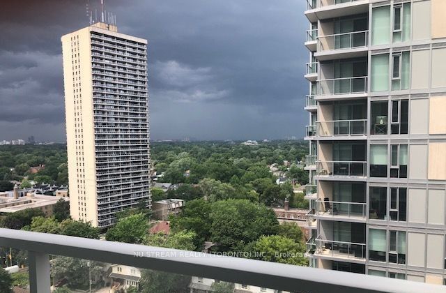 33 Helendale Avenue 1202, Toronto C03