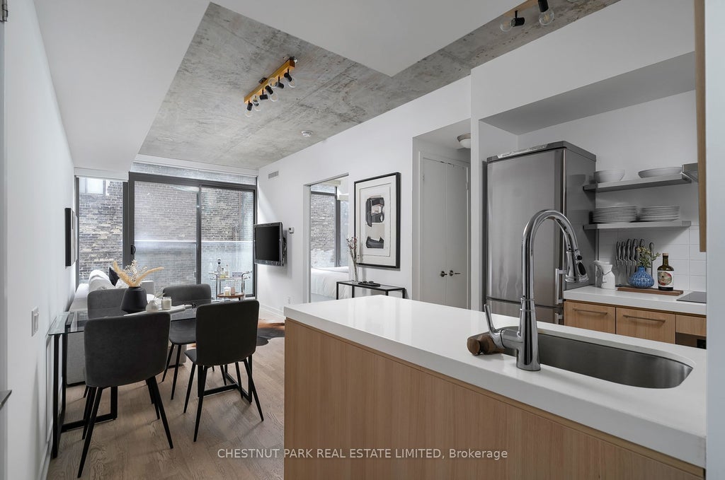 461 Adelaide Street 230, Toronto C01