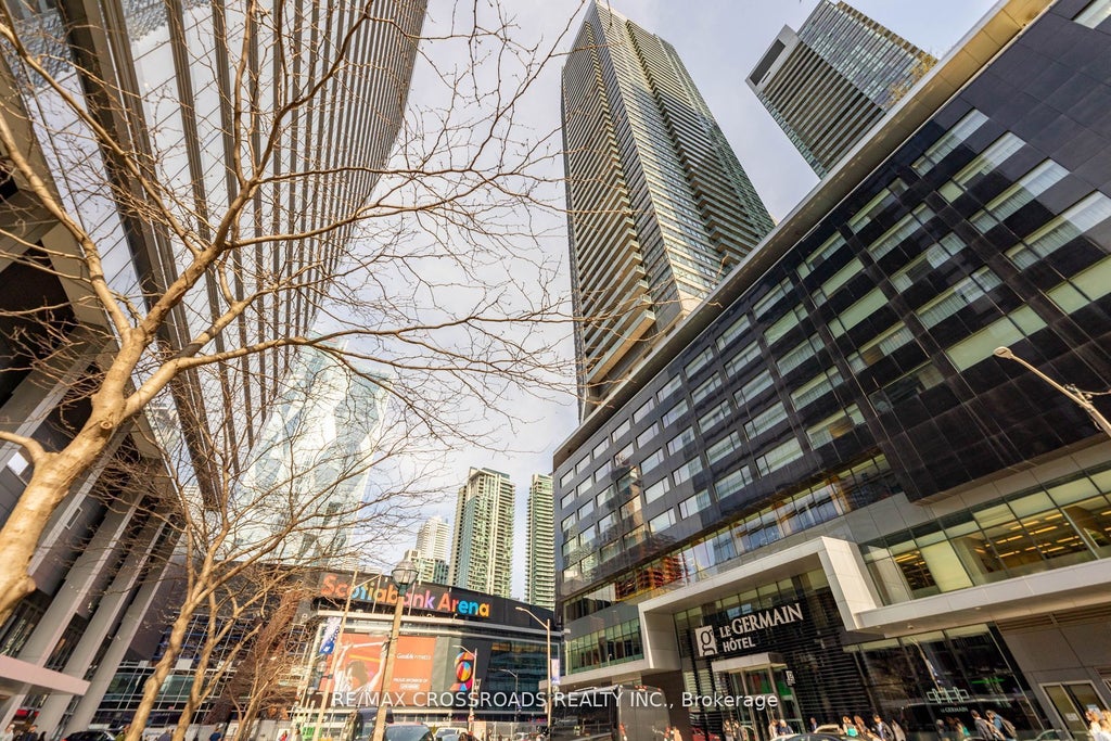 55 Bremner Boulevard 4307, Toronto C01