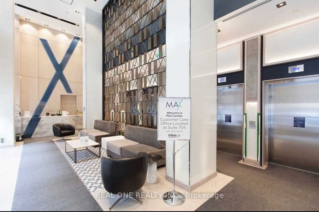 77 Mutual Street 1111, Toronto C08