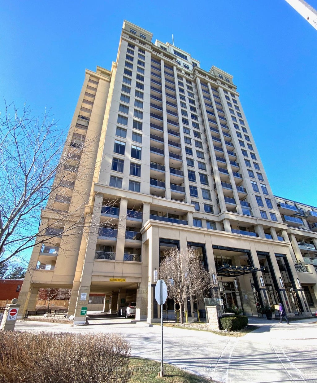 18 Kenaston Gardens 608, Toronto C15