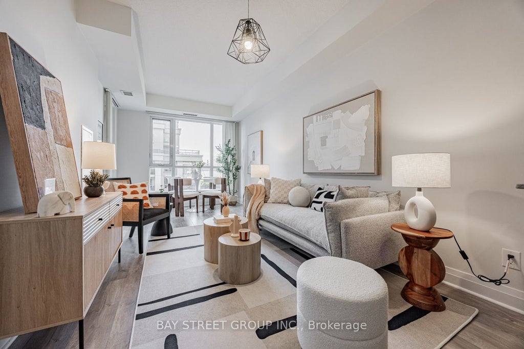 17 Kenaston Gardens 413, Toronto C15