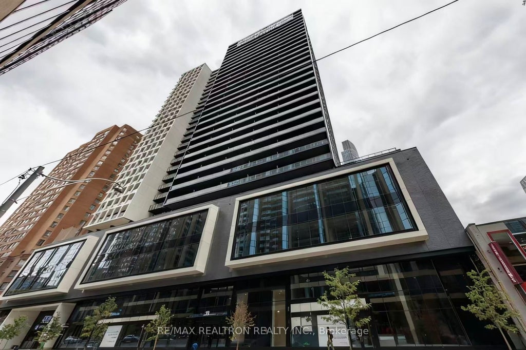 20 Edward Street 1011, Toronto C01