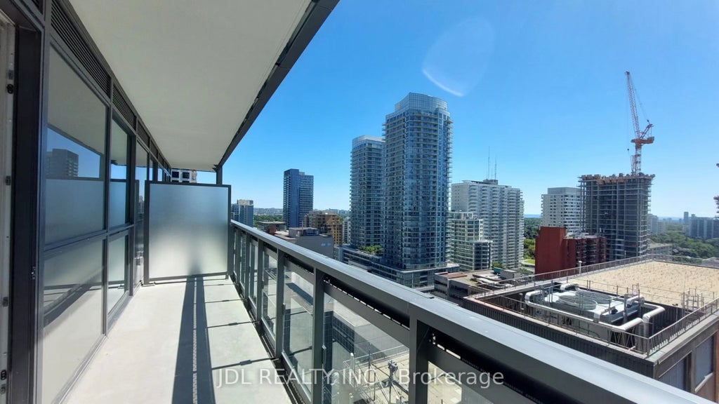 39 Roehampton Avenue 1604, Toronto C10