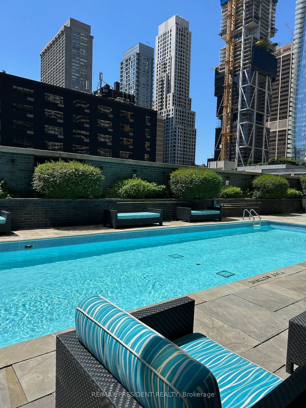 33 Charles Street E 2805, Toronto C08