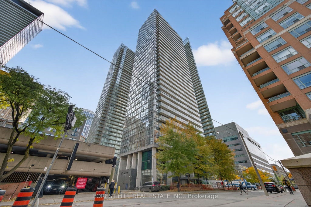 37 Grosvenor Street 3109, Toronto C01