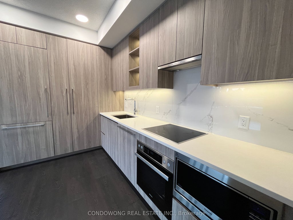 25 Mcmahon Drive 609, Toronto C15