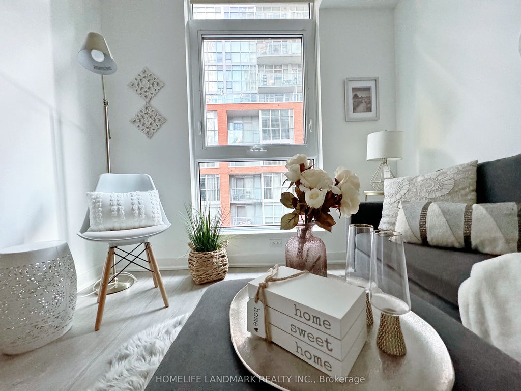 30 Nelson Street 418, Toronto C01