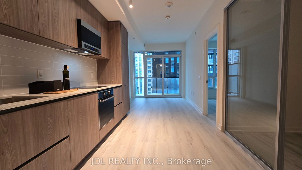 110 Broadway Avenue 1204, Toronto C10