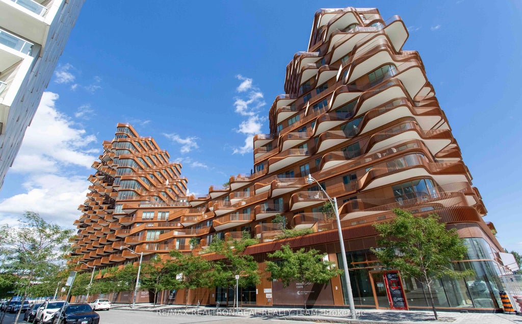 155 Merchants' Wharf N/a 931, Toronto C08