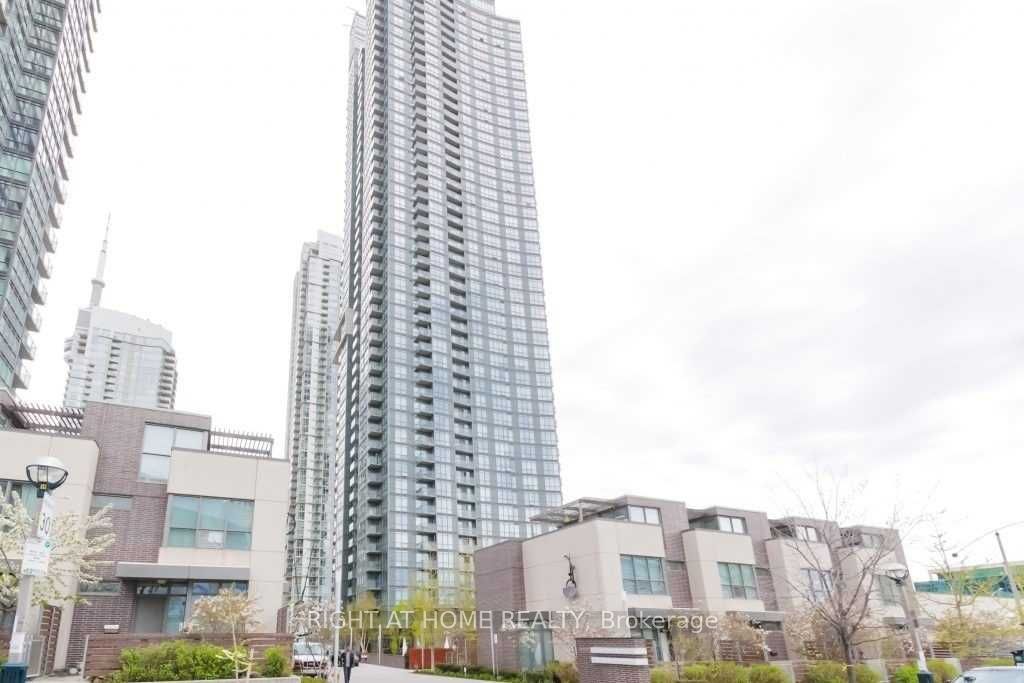 11 Brunel Court 5301, Toronto C01