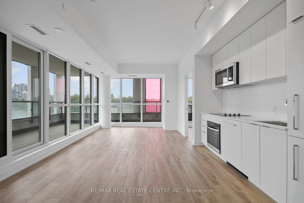 181 Sheppard Avenue E 424, Toronto C14