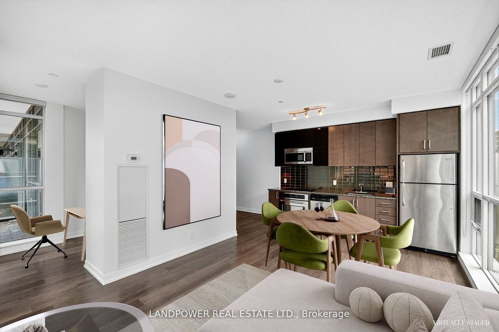 89 Dunfield Avenue 403, Toronto C10