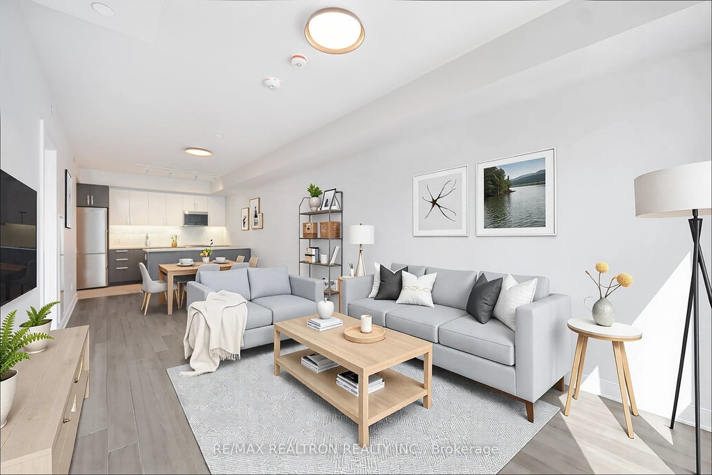 664 Spadina Avenue 202, Toronto C01