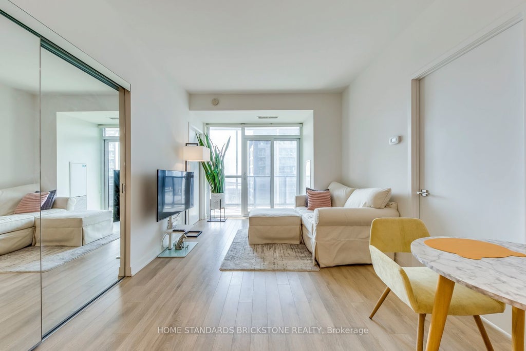 50 Ordnance Street 2212, Toronto C01