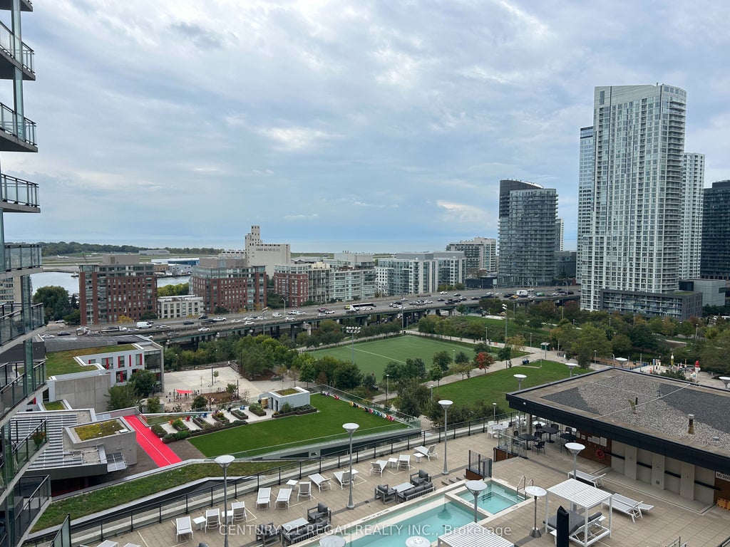 8 Telegram Mews 1709, Toronto C01