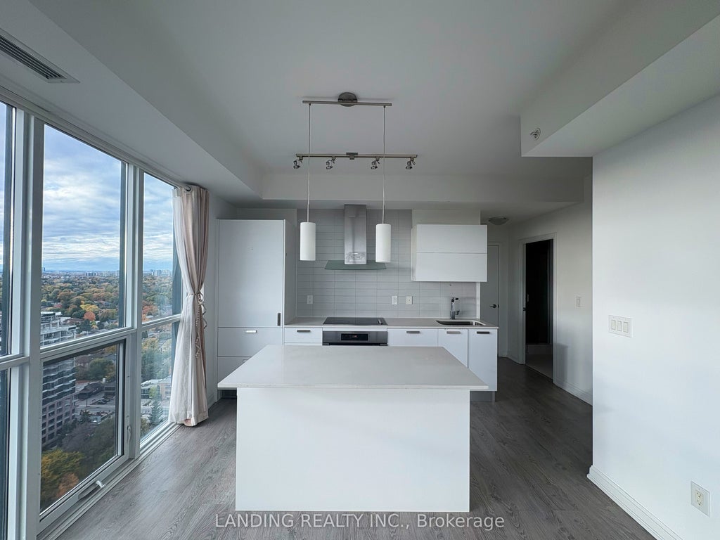 11 Bogert Avenue 2503, Toronto C07