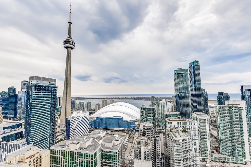 88 Blue Jays Way 4005, Toronto C01