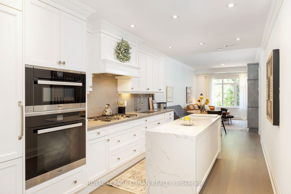 1900 Bayview Avenue 223, Toronto C12