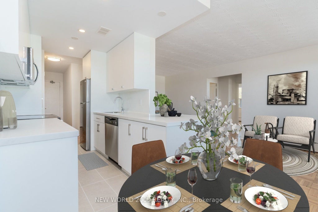 1220 Bayview Avenue 401, Toronto C11