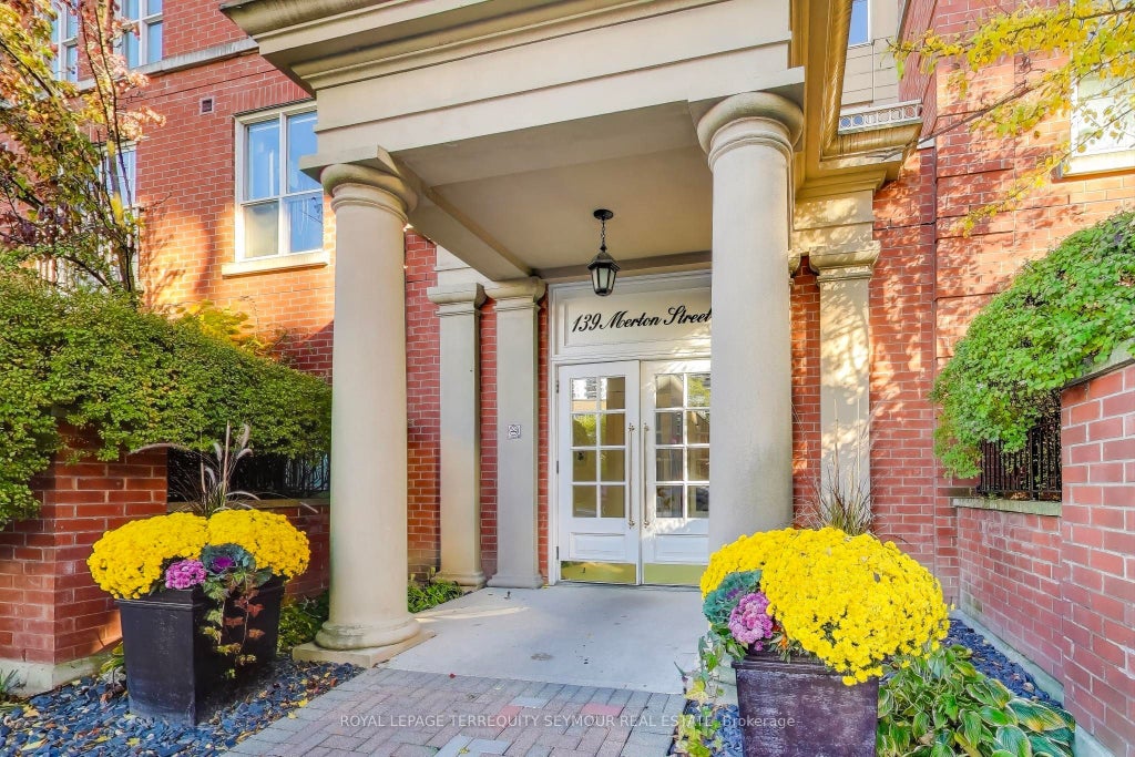 139 Merton Street 448, Toronto C10