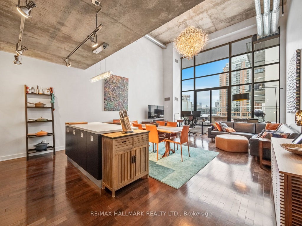 43 Hanna Avenue 534, Toronto C01