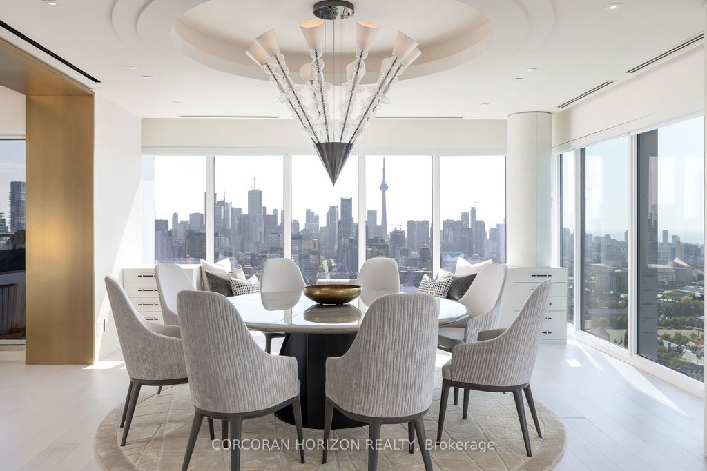 200 Cumberland Street 3802, Toronto C02