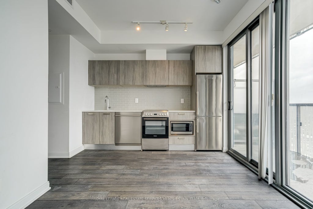 50 Charles Street E 3902, Toronto C08