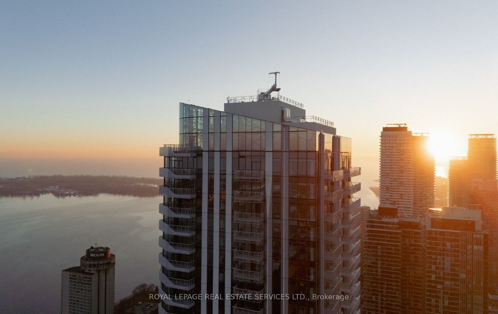 28 Freeland Street 5301, Toronto C08