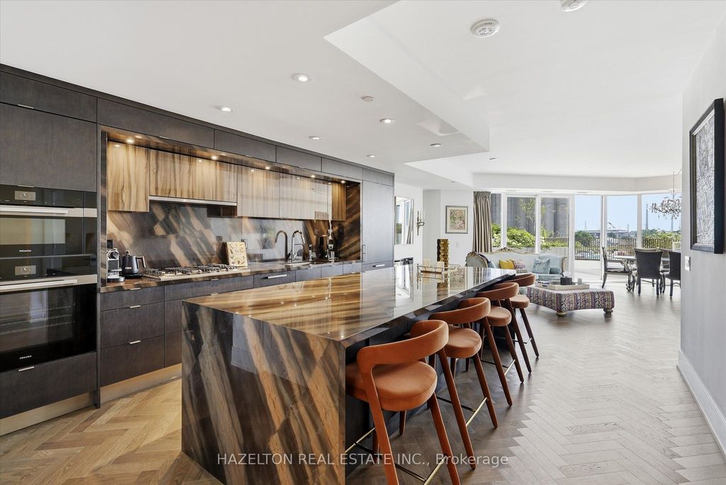 155 Merchants Wharf N/a 304, Toronto C08