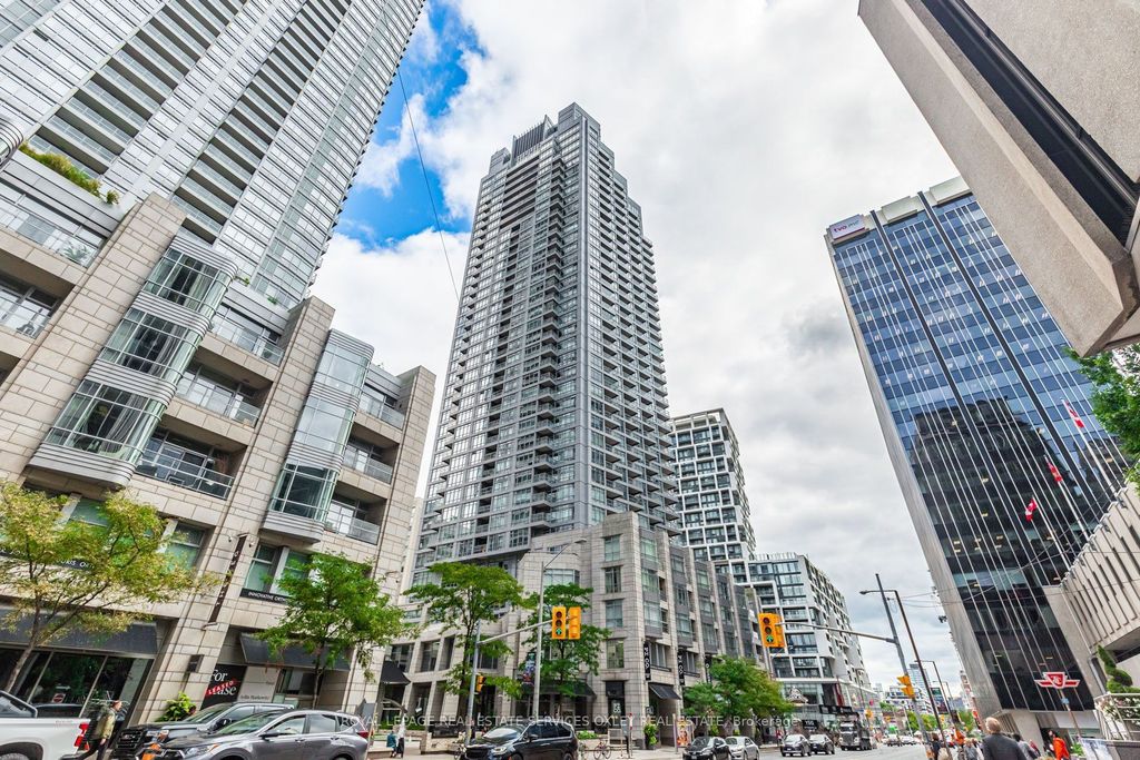 2181 Yonge Street 3701, Toronto C10