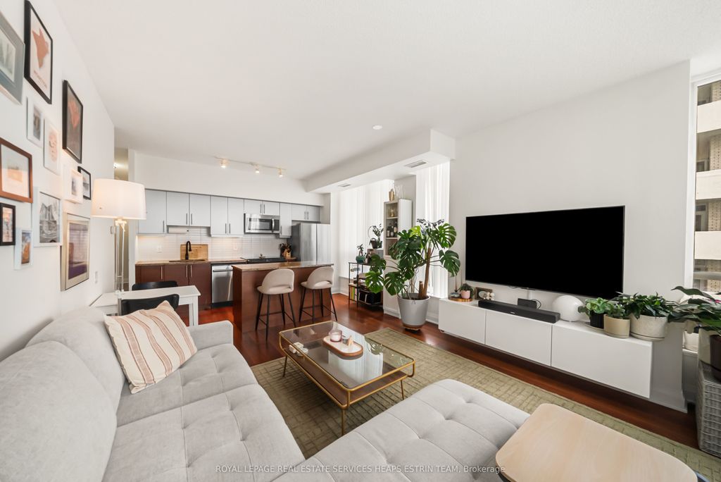 83 Redpath Avenue 704, Toronto C10