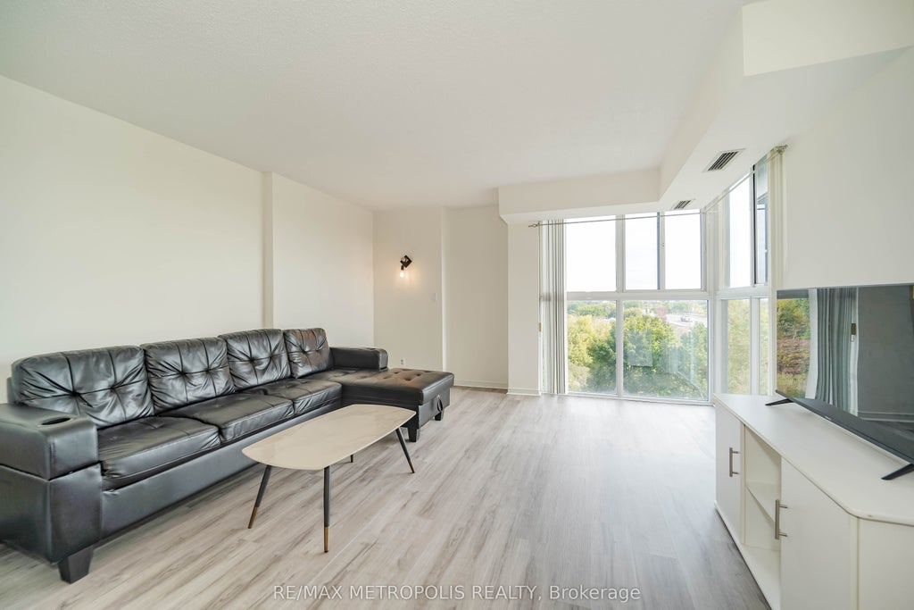 90 Dale Avenue 502, Toronto E08