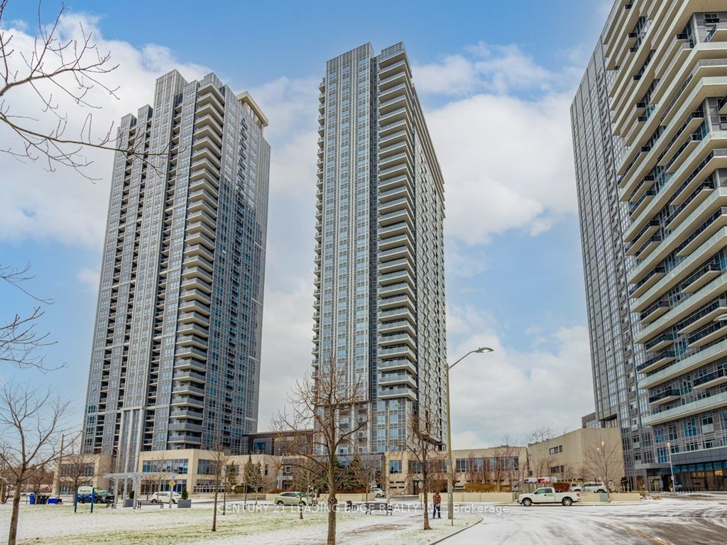255 Village Green Square 811, Toronto E07