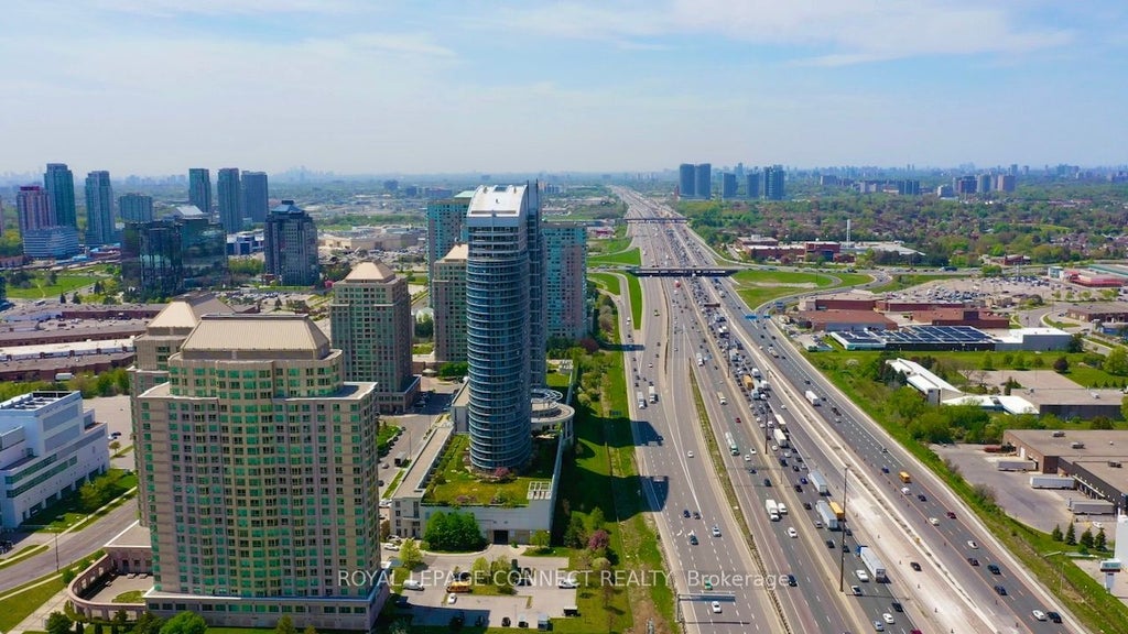 18 Lee Centre Drive 1506, Toronto E09