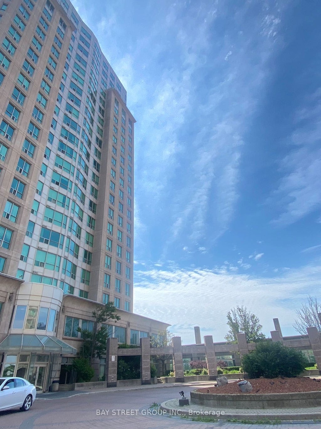 8 Lee Centre Drive 313, Toronto E09