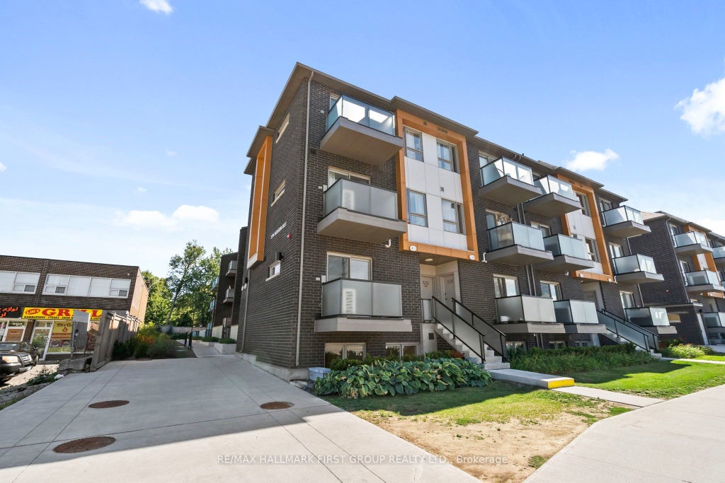 2791 Eglinton Avenue E 522, Toronto E08