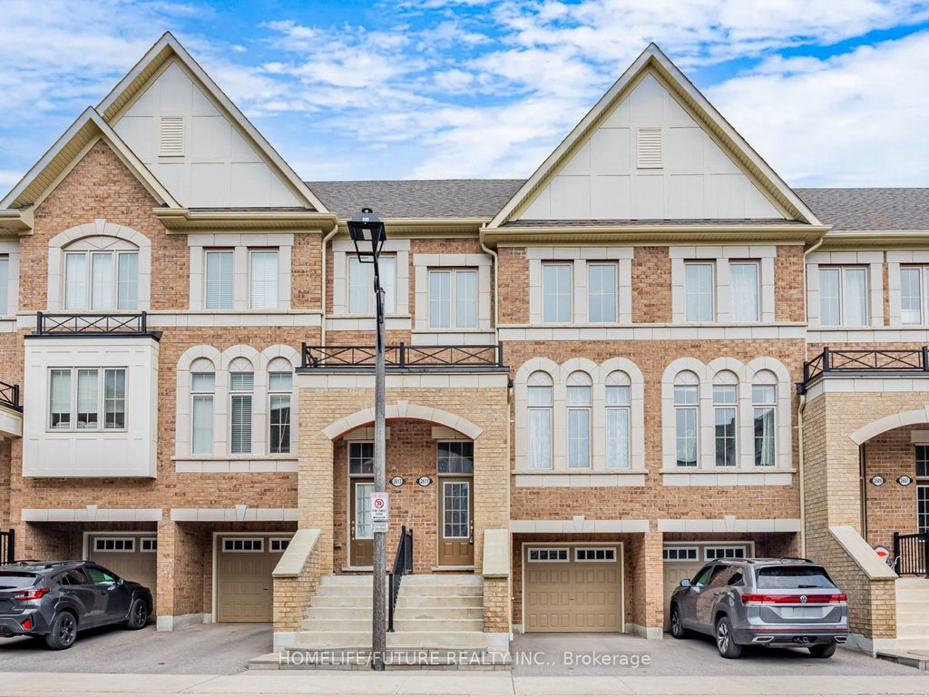 2611 Deputy Minister Path, Oshawa