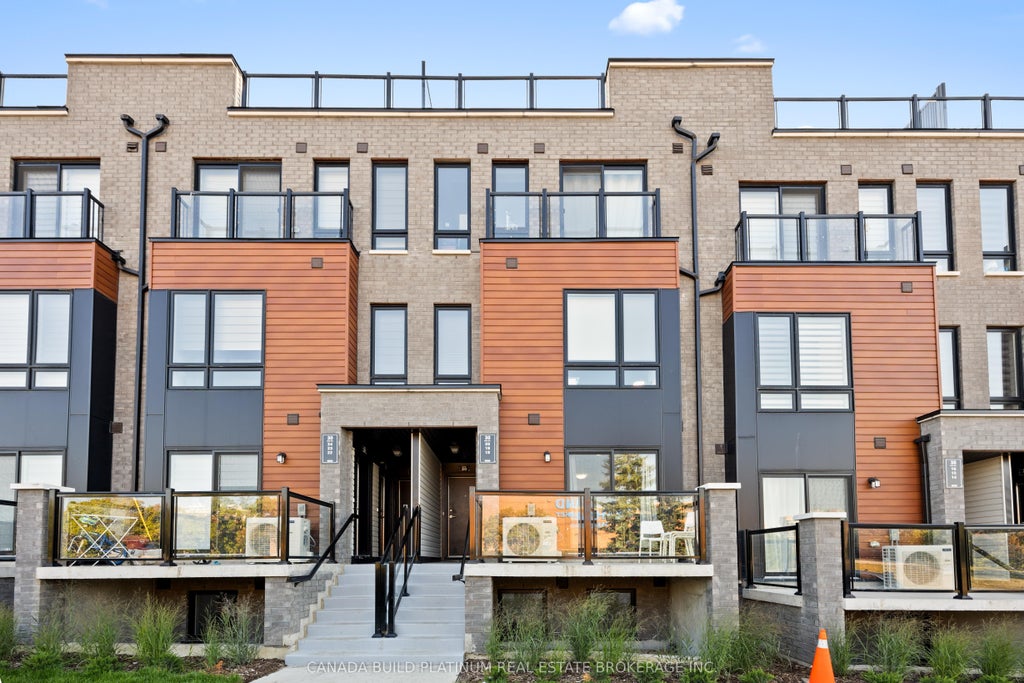 30 Liben Way 18, Toronto E11