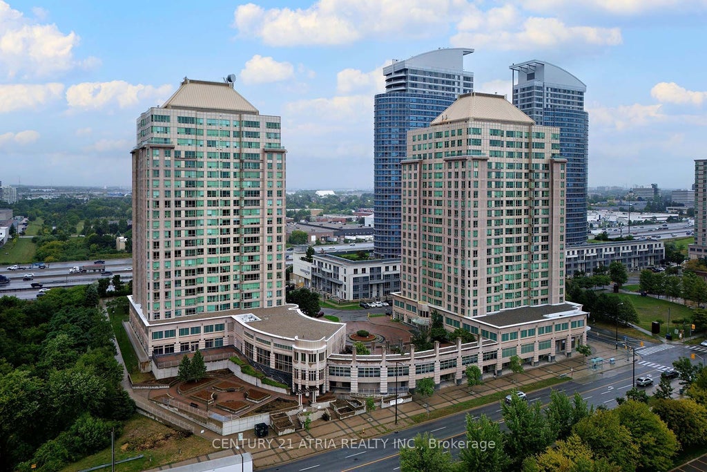 8 Lee Centre Drive 710, Toronto E09