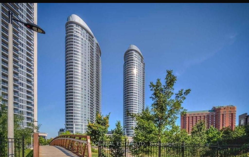 135 Village Green Square 616, Toronto E07