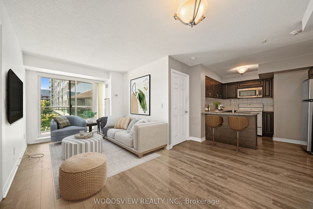 60 Fairfax Crescent 233, Toronto E04