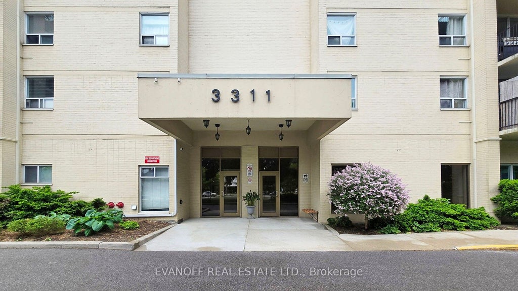 3311 Kingston Road Ph 4, Toronto E08