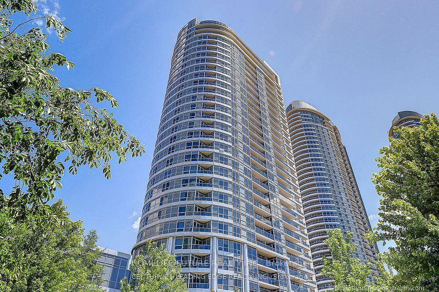 151 Village Green Square 303, Toronto E07