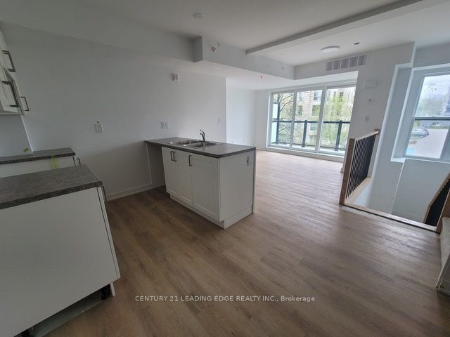 400 Mary Street 6, Whitby