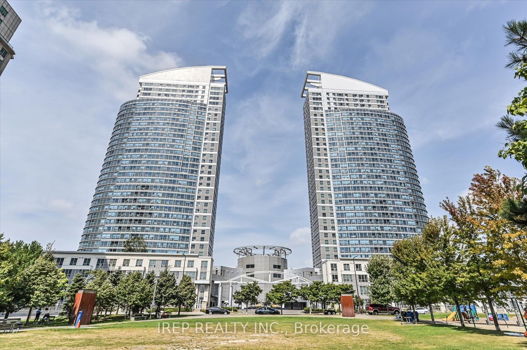 38 Lee Centre Drive 3003, Toronto E09