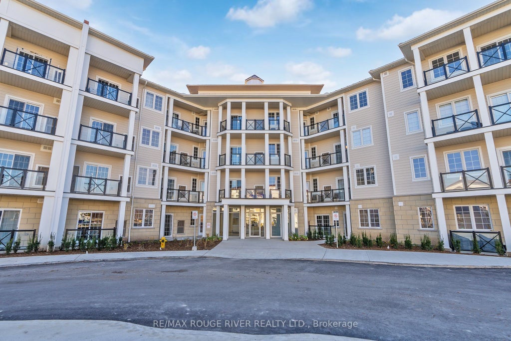 50 Lakebreeze Drive 117, Clarington