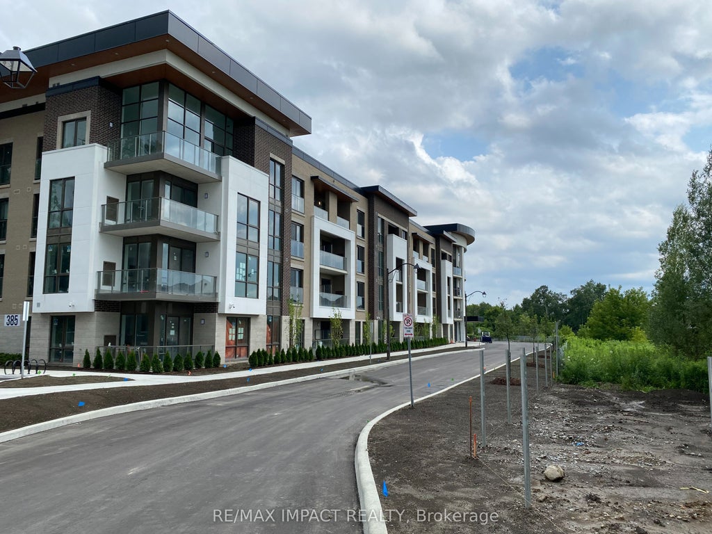 385 Arctic Red Drive 224, Oshawa