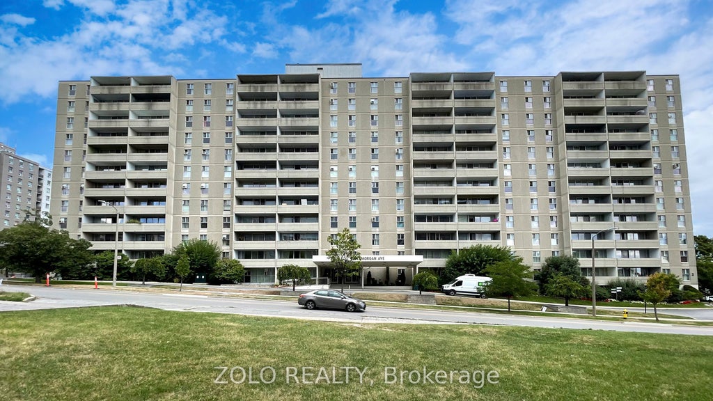 2 Glamorgan Avenue 1015, Toronto E04